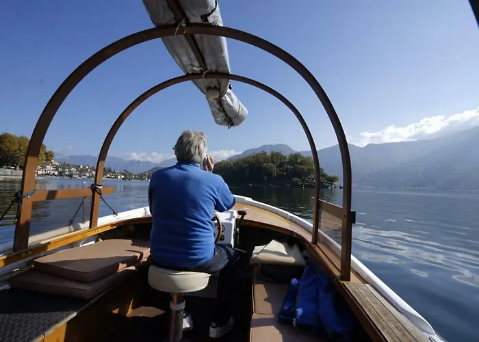 Le Quattro Stagioni Lakeview アパート *