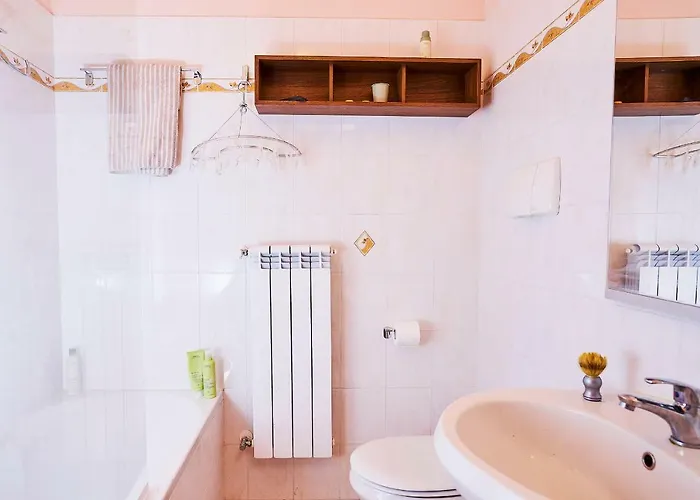 Le Quattro Stagioni Lakeview