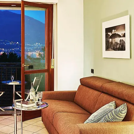 Appartamento Le Quattro Stagioni Lakeview