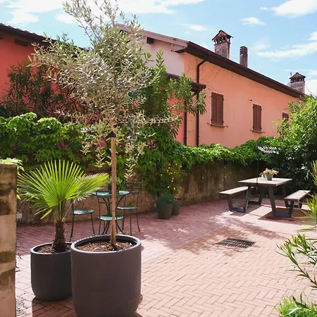Le Quattro Stagioni Lakeview Apartmán