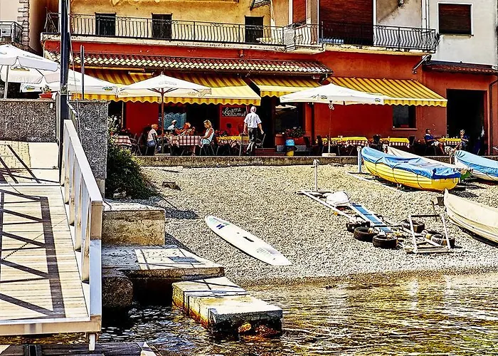 Le Quattro Stagioni Lakeview