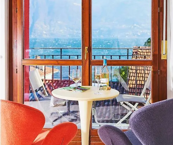 Le Quattro Stagioni Lakeview 公寓