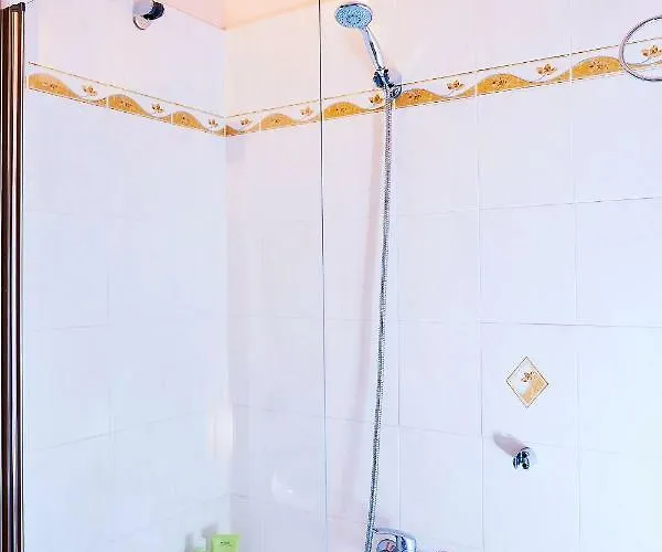 Le Quattro Stagioni Lakeview شقة Acquaseria