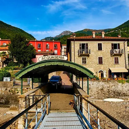 Le Quattro Stagioni Lakeview Lejlighed *
